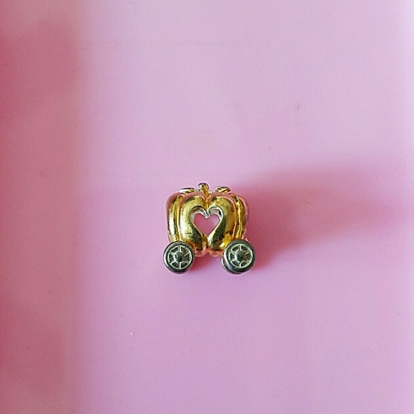 carriage charm