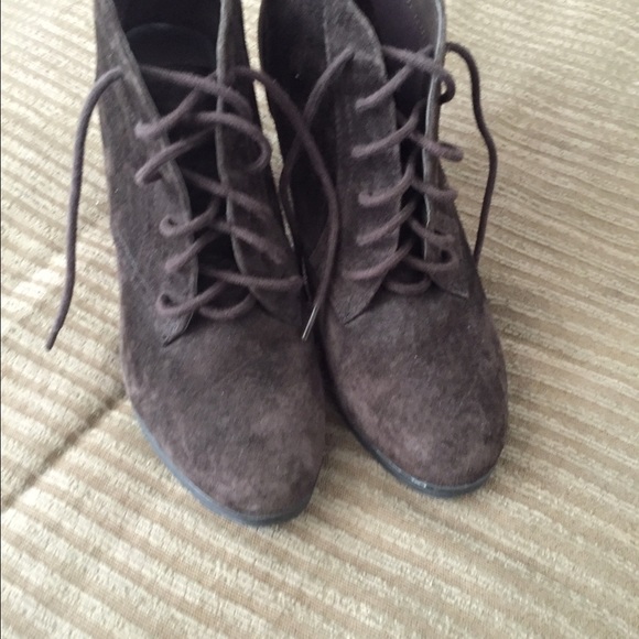 White mountain boots