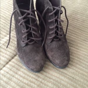 White mountain boots