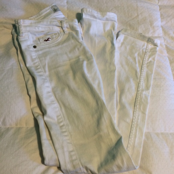 White Hollister skinny jeans