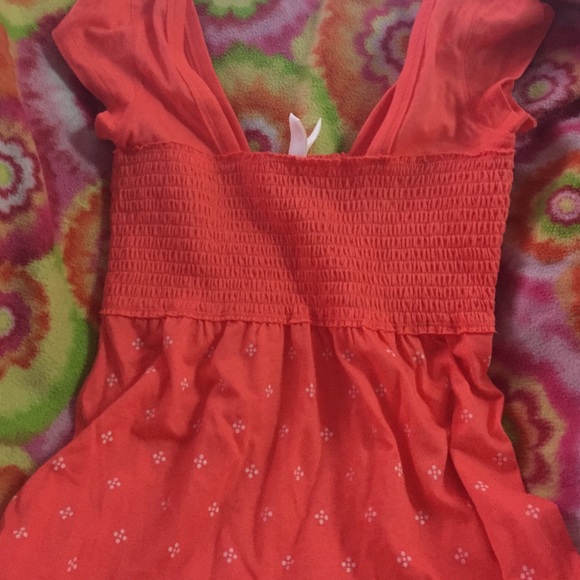 Pink and White Loose Tanks - Picture 3 of 4