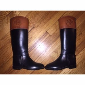 Tory Burch boots!!