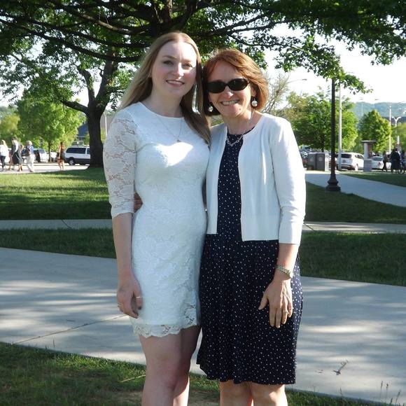 Meet your Posher, Lorrie