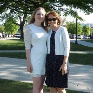 Meet your Posher, Lorrie