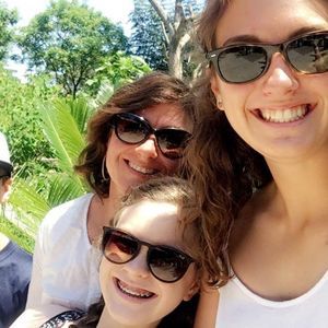 Meet your Posher, Raeann