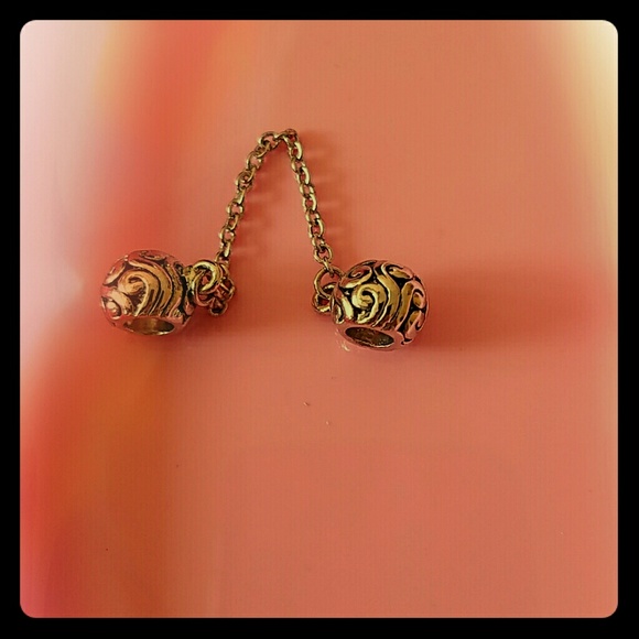 *Sale Price* CHAIN LINKED CHARM