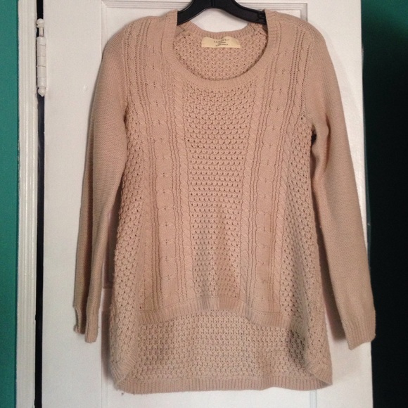 Zara Sweater size medium