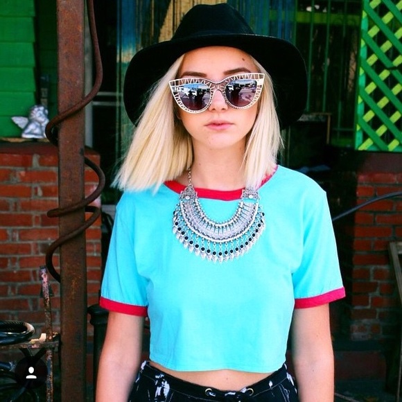LF RED AND BLUE CROP TOP