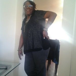 Meet your Posher, Fay