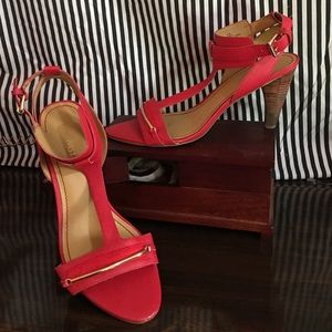 Nine West strappy sandals