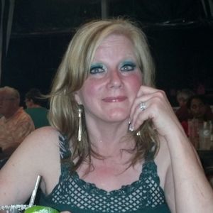 Meet your Posher, Debra