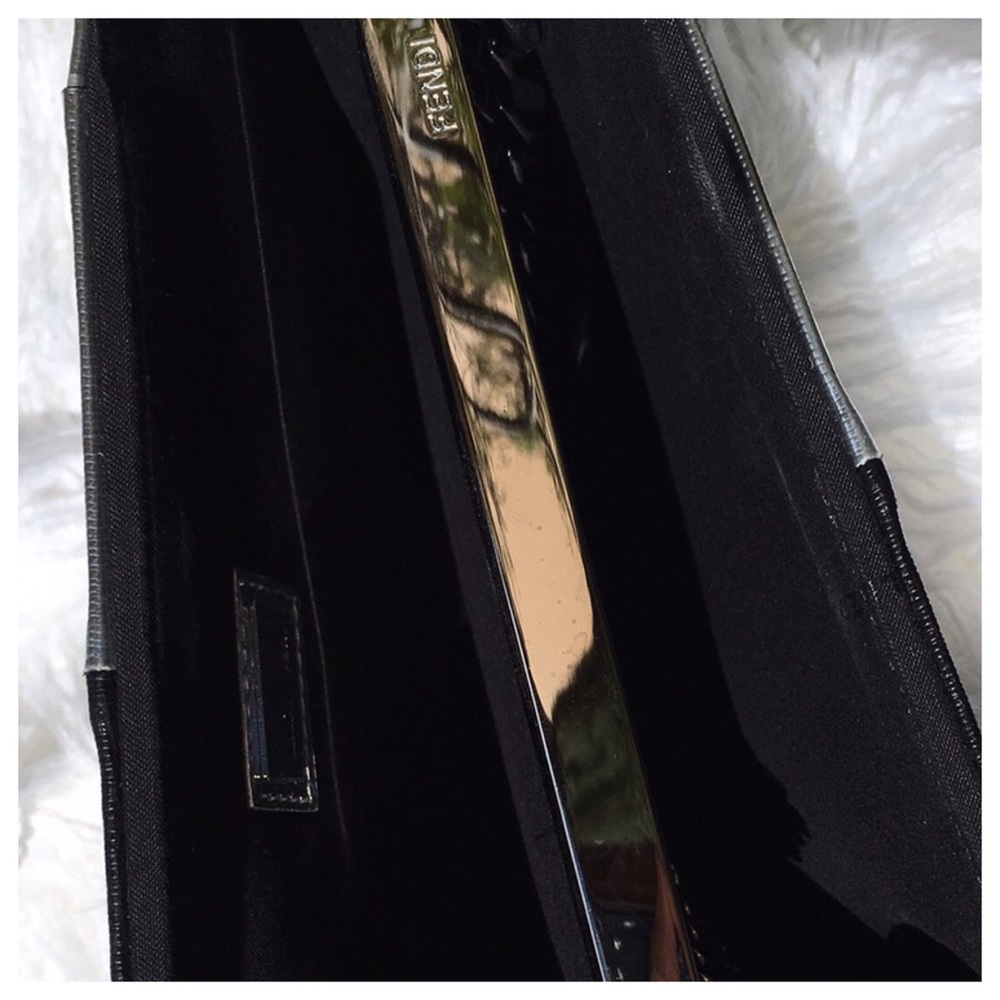FENDI BLACK & SILVER LEATHER CLUTCH - Picture 4 of 8