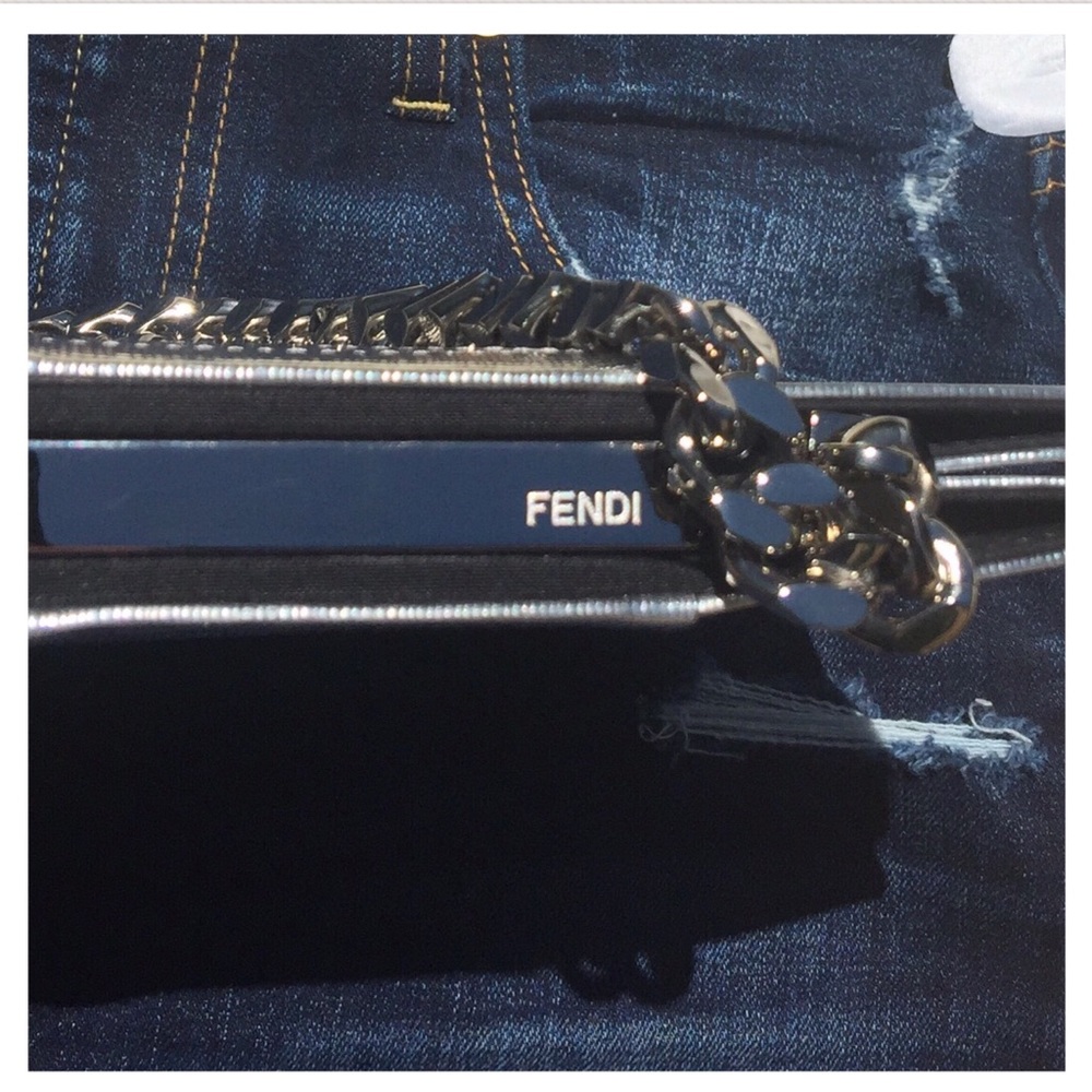 FENDI BLACK & SILVER LEATHER CLUTCH - Picture 7 of 8