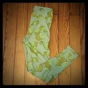 New Lularoe One Size Leggings Kiwis