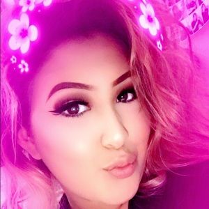 Meet your Posher, Zoe