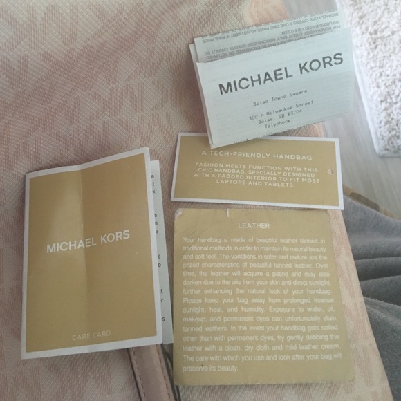 Michael Kors purse - Picture 4 of 4