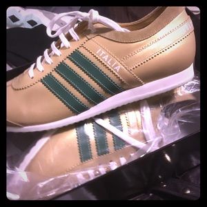 These are designer inspired D&g trainers