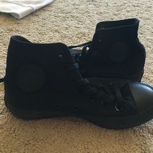 ALL BLACK HIGH TOP CONVERSE!