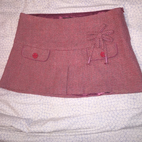 Orangey-red skirt, Oboe brand