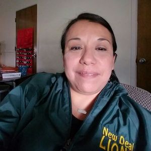 Meet your Posher, Adela