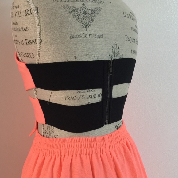 Skirt/top Set - Picture 4 of 4