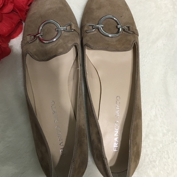 🆕Arrival 5⃣0⃣% off Loafers size 7.5 but fit 7 - Picture 2 of 4