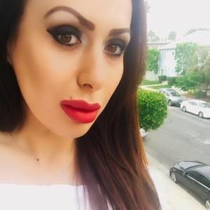 Meet your Posher, Despina