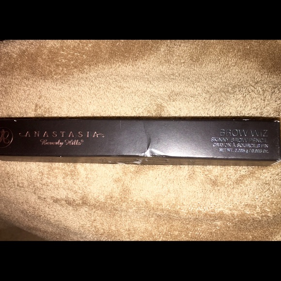 Anastasia Beverly Hills Brow Wiz in Soft Brown
