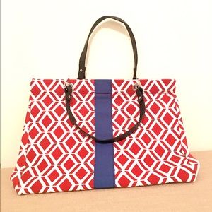 Diamond pattern tote/shoulder bag