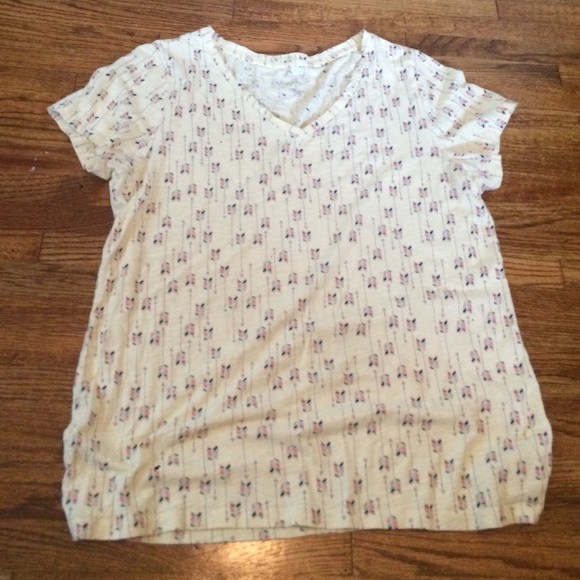 V neck tee