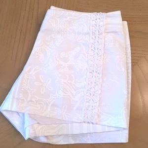 White print Lilly Pulitzer shorts