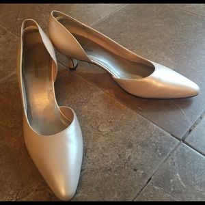 🛍 Ros Hommerson Leather Heels🛍