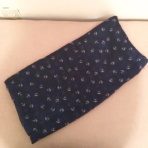 Big polyester scarf with anchor pattern