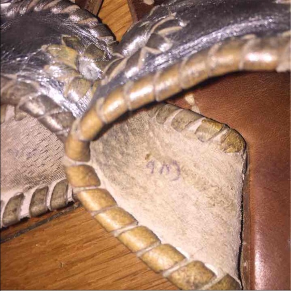 •Sold on Ⓜ•Jack Rogers sandals silver size 9 - Picture 2 of 4