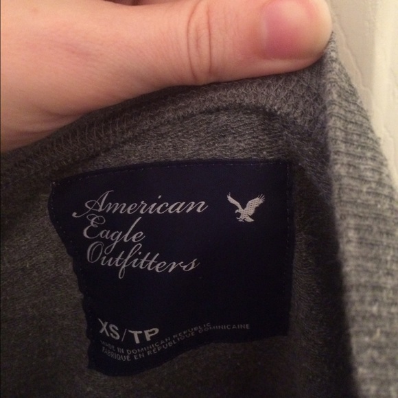 I 🌊 Santa Monica American Eagle sweatshirt - Picture 2 of 2