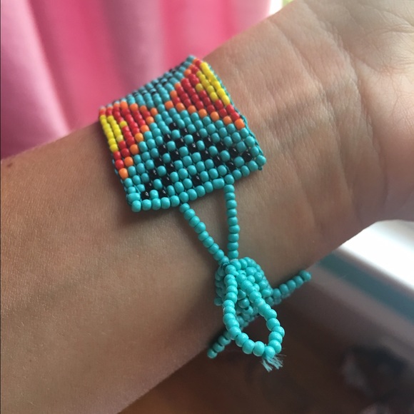 Aqua Aztec bracelet - Picture 2 of 2