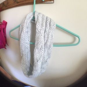 Jessica Simpson Infinity scarf