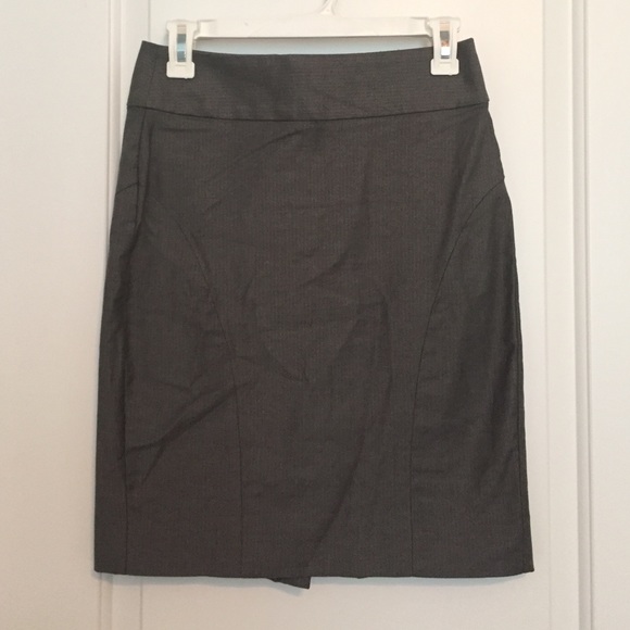 Banana Republic  gray pencil skirt