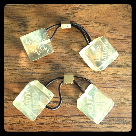 Louis Vuitton hair cubes. Clear.