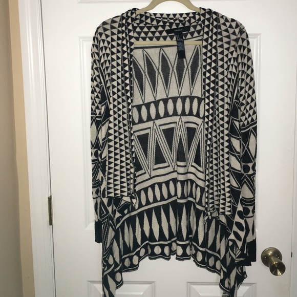 Geometric Black and White Cardigan