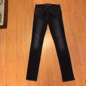 American Eagle size 6 Reg Skinny Jeans