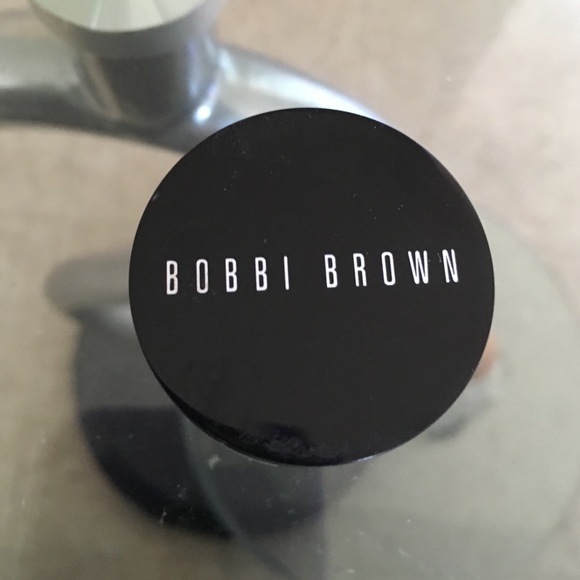 Bobbi brown pale yellow sheer finish loose powder