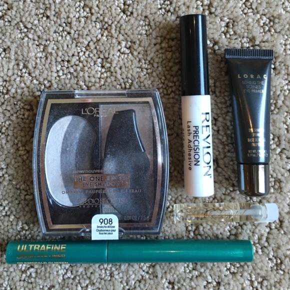 ❤️MAKEUP BUNDLES❤️