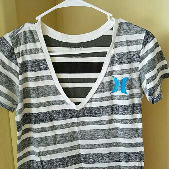 Hurley top