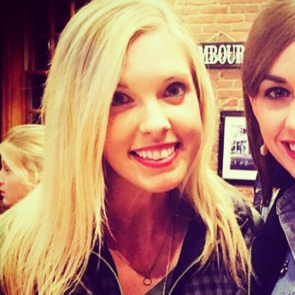 Meet your Posher, Christina