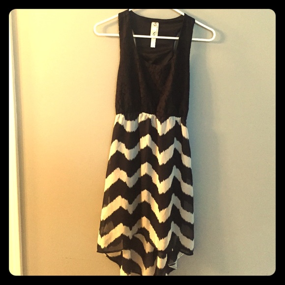 ⚫️⚪️High-Low Razor Back Sundress⚫️⚪️