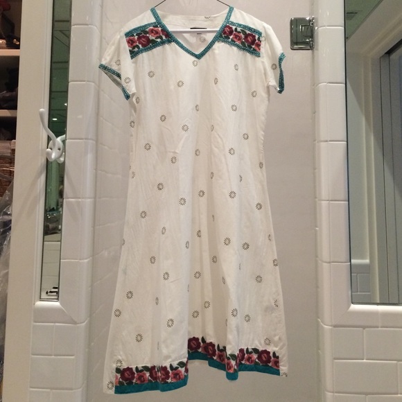 Cute smock. One size fits all