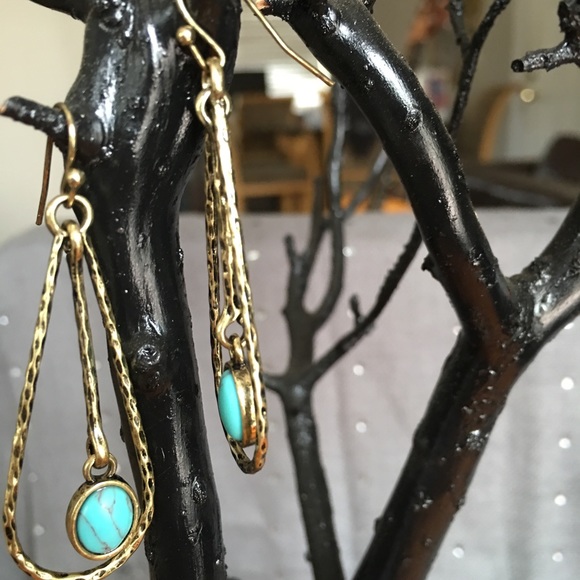 100% authentic lucky brand earrings