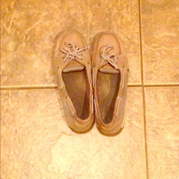 Size 10 sperrys