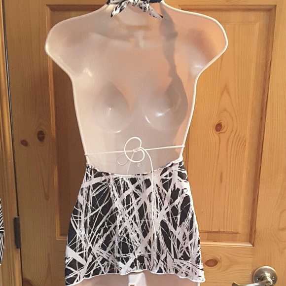 Designer Donatella black & white halter, NWT - Picture 2 of 3